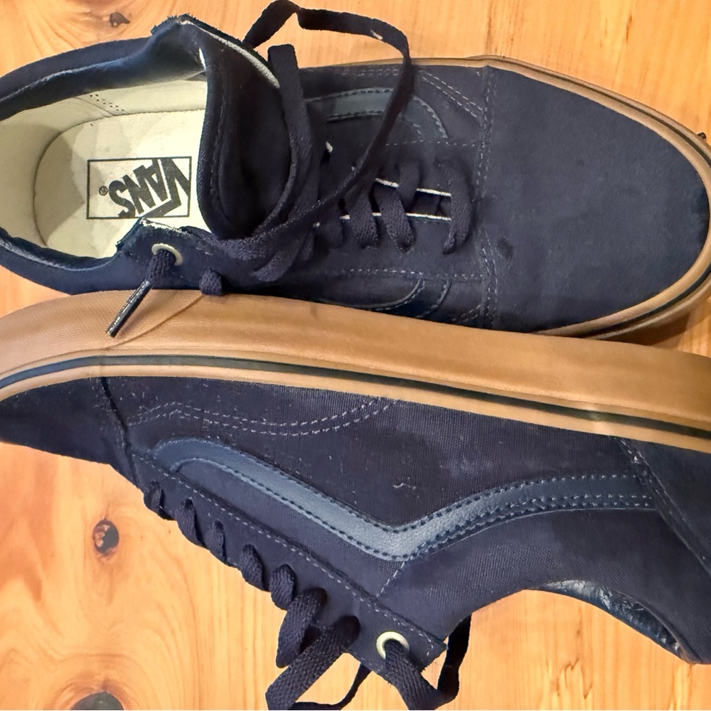 Vans Old Skool Men’s Navy Suede-Canvas Low-Top Sneakers